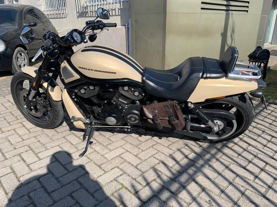 HARLEY-DAVIDSON NIGHT ROD SPECIAL 